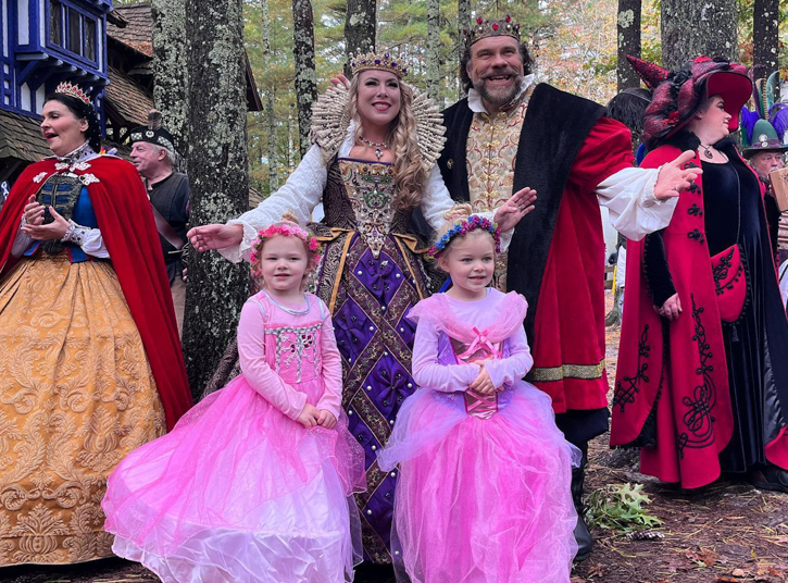 Photo of actors at King Richard's Faire