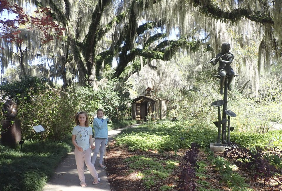 Cheap Spring Break Travel Ideas for Families: Brookgreen Gardens in Myrtle Beach : 