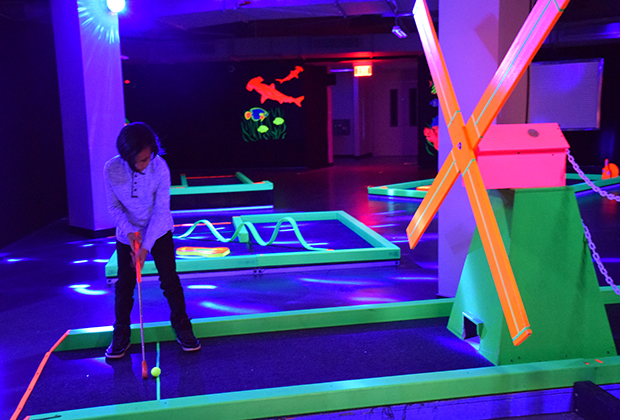 Glow-in-the-Dark Mini Golf Opens at Roosevelt Field in Garden City