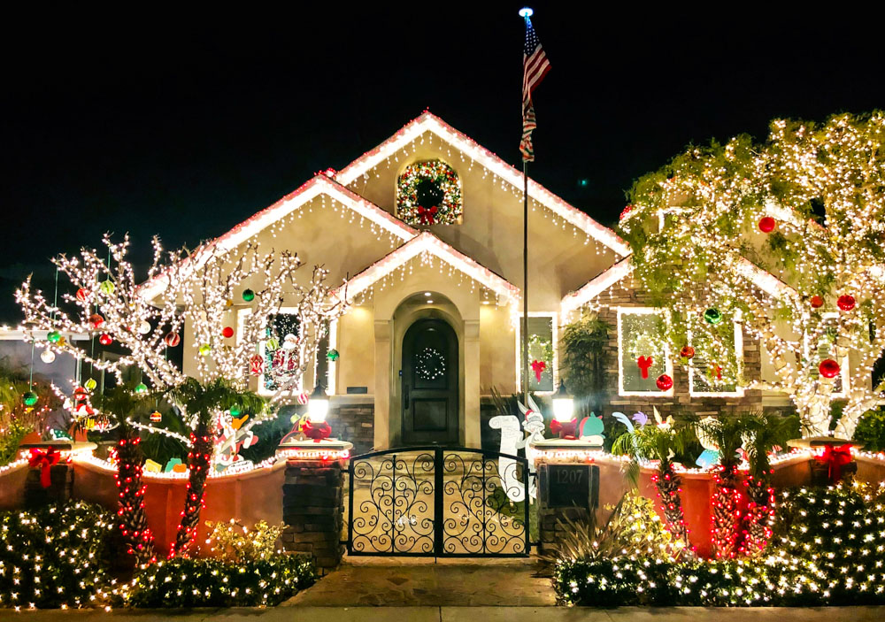Best Neighborhood Christmas Light Displays and Holiday Lights in Los Angeles Get in the holiday spirit with a stroll through Candy Cane Lane in El Segundo. Photo by Gina Ragland