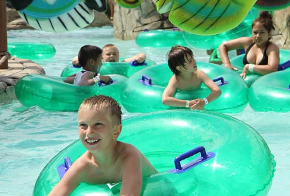 Lazy Rivers near NYC: Runaway Rapids Lazy River
