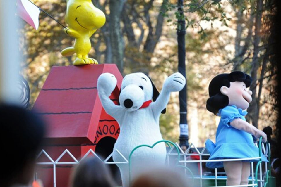NYC Hotels with Views of the 2025 Macy's Thanksgiving Day Parade Take in views of the Macy's Thanksgiving Day Parade at the JW Marriott Essex House New York.