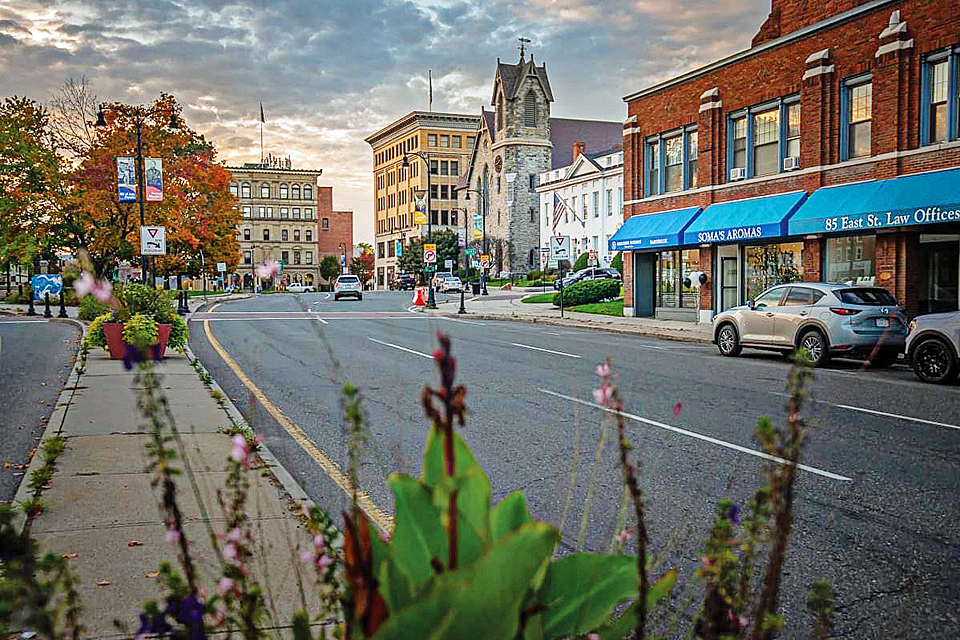 Pittsfield, Ma with kids downtown Pittsfield